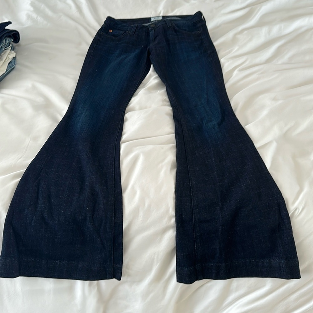 Dark wash soft denim Hudson Jeans size 26